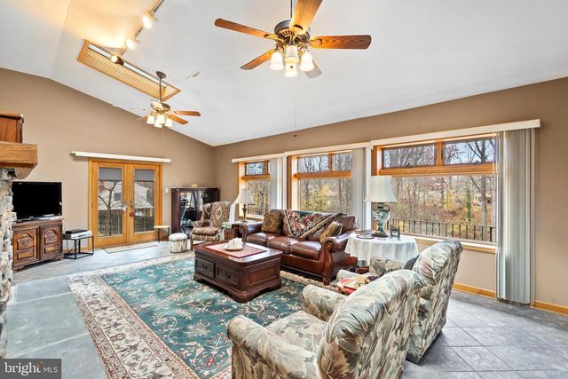 164 TRENTON RD, Langhorne, PA 19047