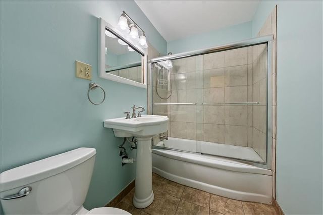 606 67th Place, Kansas City, MO 64118