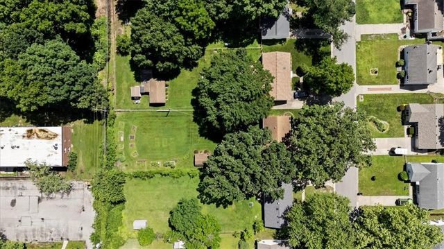 606 67th Place, Kansas City, MO 64118
