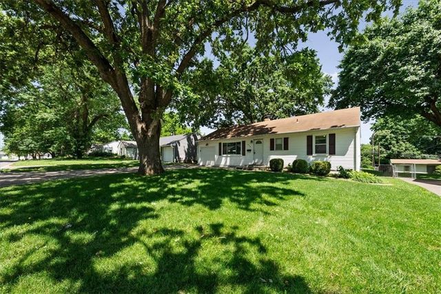 606 67th Place, Kansas City, MO 64118