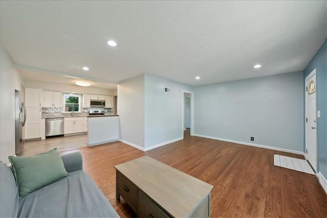 606 67th Place, Kansas City, MO 64118