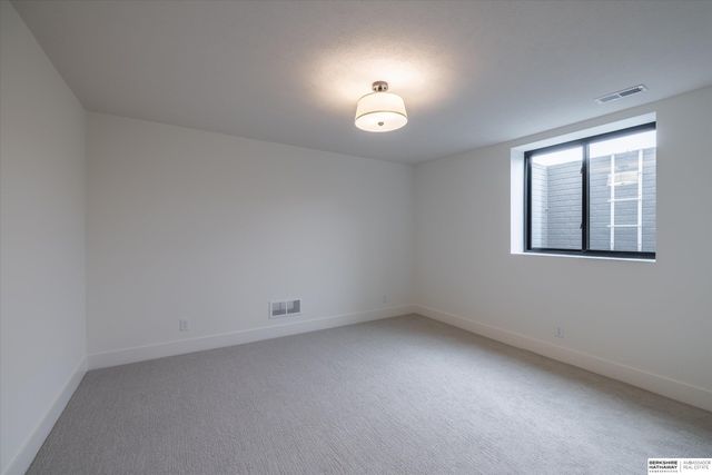 11042 S 219th Street, Gretna, NE 68028