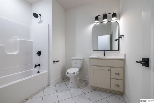 11042 S 219th Street, Gretna, NE 68028