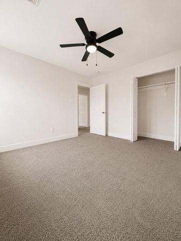 11514 Courtshire Road B, Houston, TX 77076