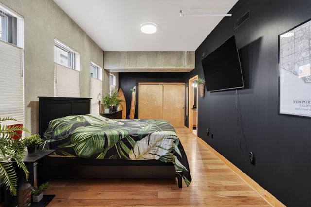 119 4th Street 103, Des Moines, IA 50309