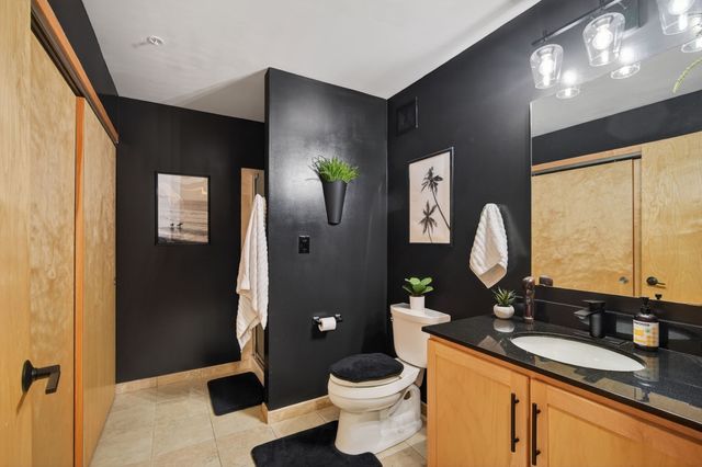 119 4th Street 103, Des Moines, IA 50309