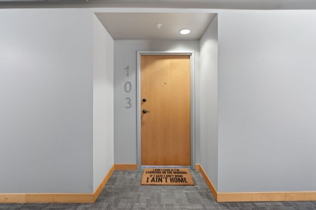 119 4th Street 103, Des Moines, IA 50309