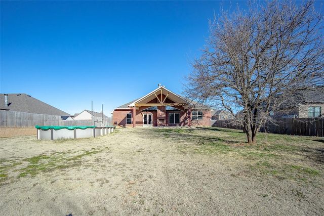 12596 Bridlewood Lane, Blanchard, OK 73010
