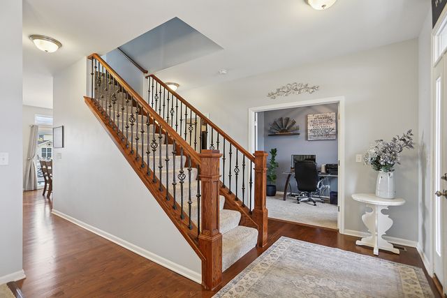 882 N Carly Circle, Yorkville, IL 60560