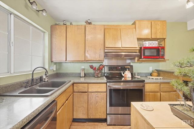 1623 Lisle Street, Bakersfield, CA 93308
