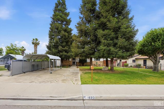 1623 Lisle Street, Bakersfield, CA 93308