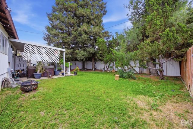 1623 Lisle Street, Bakersfield, CA 93308