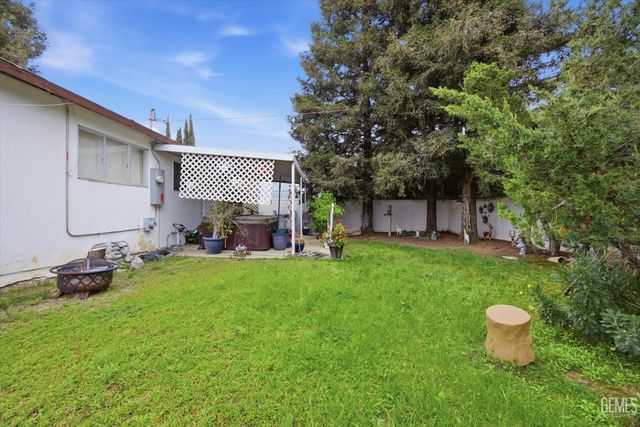 1623 Lisle Street, Bakersfield, CA 93308