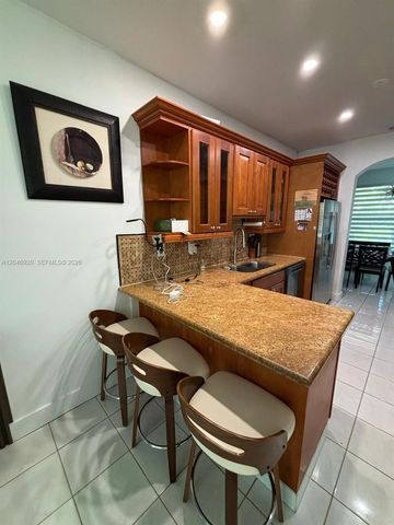 15986 SW 71st Ter, Miami, FL 33193