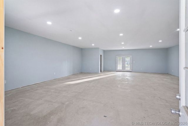 17105 E 4th Street, Claremore, OK 74017