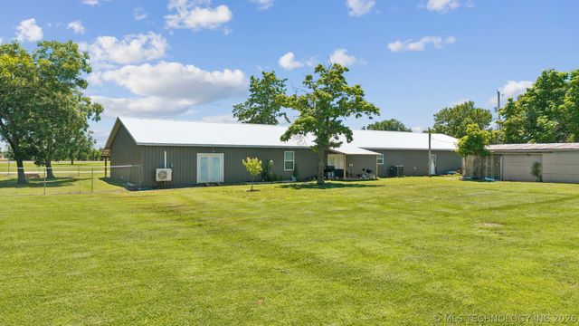 17105 E 4th Street, Claremore, OK 74017