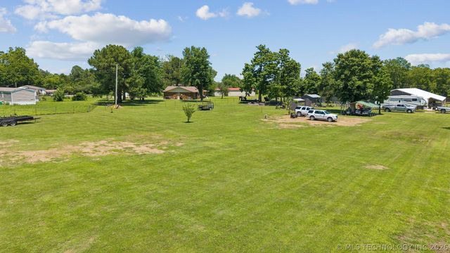 17105 E 4th Street, Claremore, OK 74017