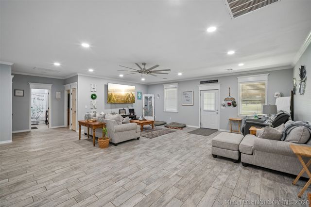 17105 E 4th Street, Claremore, OK 74017