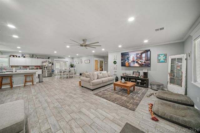 17105 E 4th Street, Claremore, OK 74017