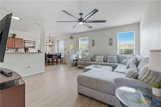 381 Bloomsbury Drive, Kyle, TX 78640