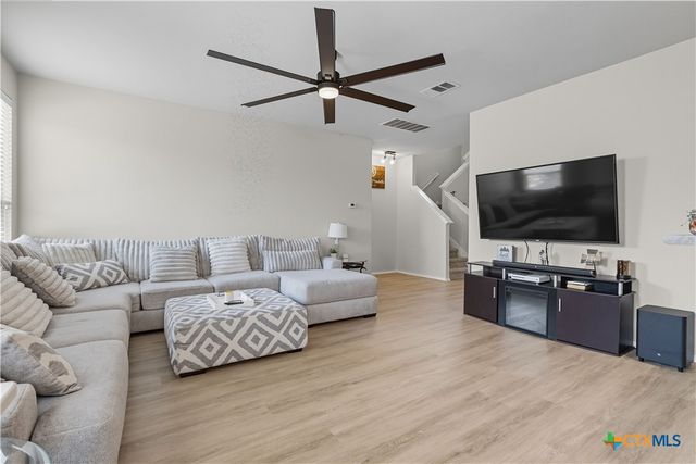 381 Bloomsbury Drive, Kyle, TX 78640