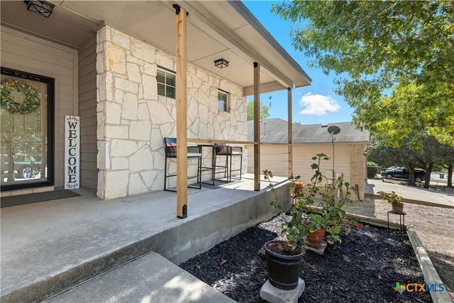 381 Bloomsbury Drive, Kyle, TX 78640