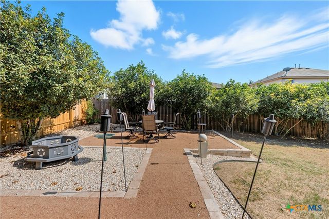 381 Bloomsbury Drive, Kyle, TX 78640