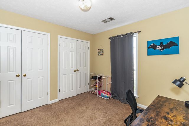 55 Honeysuckle Court, Wetumpka, AL 36093