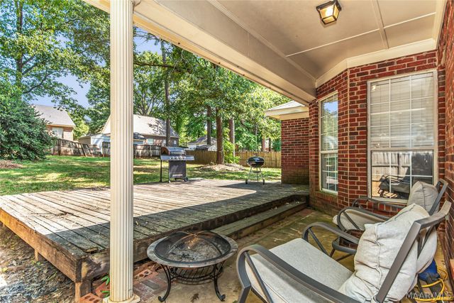 55 Honeysuckle Court, Wetumpka, AL 36093