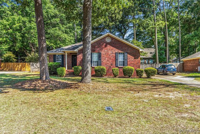 55 Honeysuckle Court, Wetumpka, AL 36093