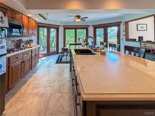 6125 Oakridge Road, Owasco, NY 13021