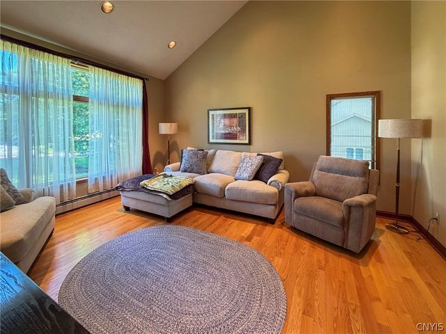 6125 Oakridge Road, Owasco, NY 13021