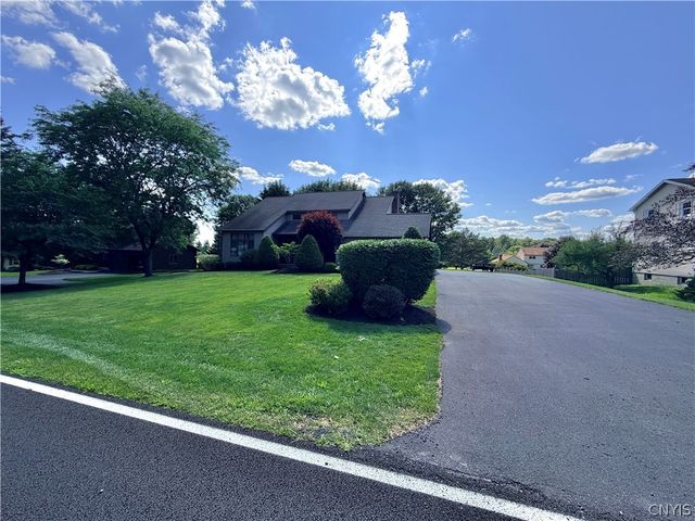 6125 Oakridge Road, Owasco, NY 13021