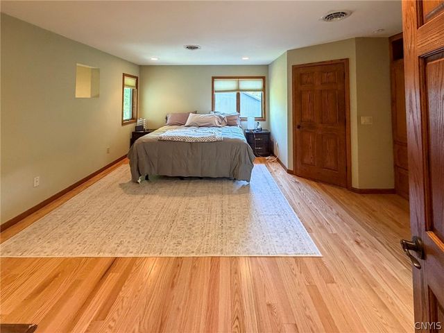 6125 Oakridge Road, Owasco, NY 13021