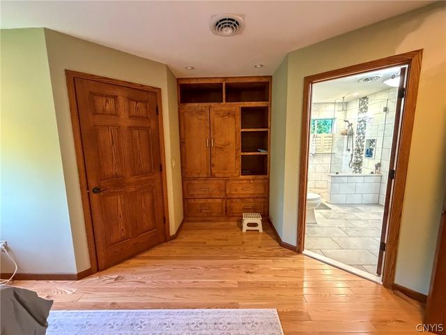 6125 Oakridge Road, Owasco, NY 13021