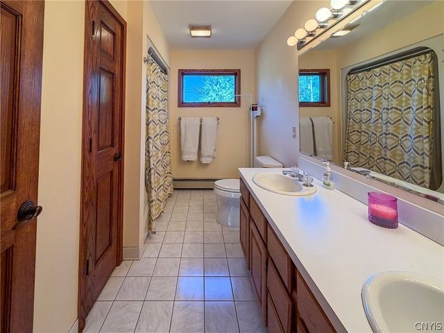 6125 Oakridge Road, Owasco, NY 13021