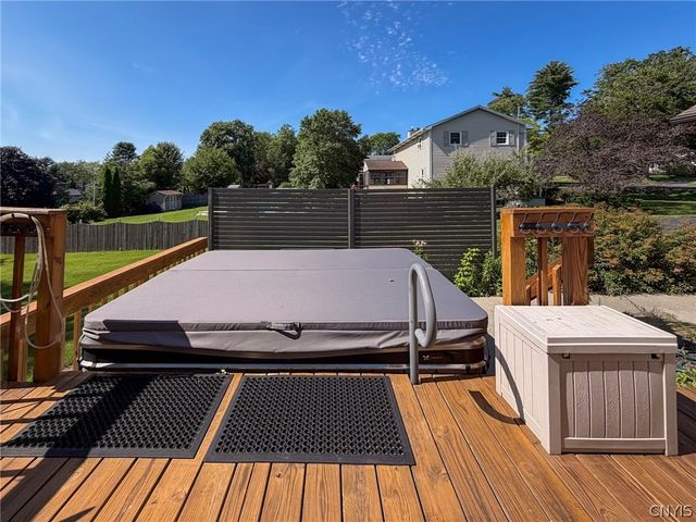 6125 Oakridge Road, Owasco, NY 13021