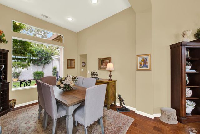 1315 Fullerton Dr, Fairfield, CA 94533