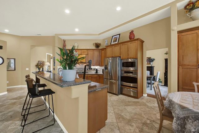 1315 Fullerton Dr, Fairfield, CA 94533