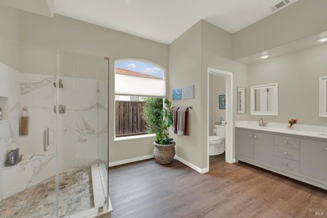 1315 Fullerton Dr, Fairfield, CA 94533