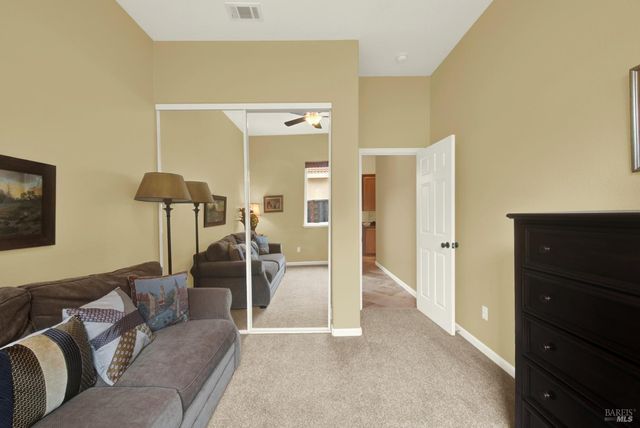 1315 Fullerton Dr, Fairfield, CA 94533