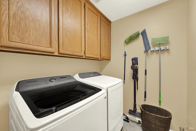 1315 Fullerton Dr, Fairfield, CA 94533