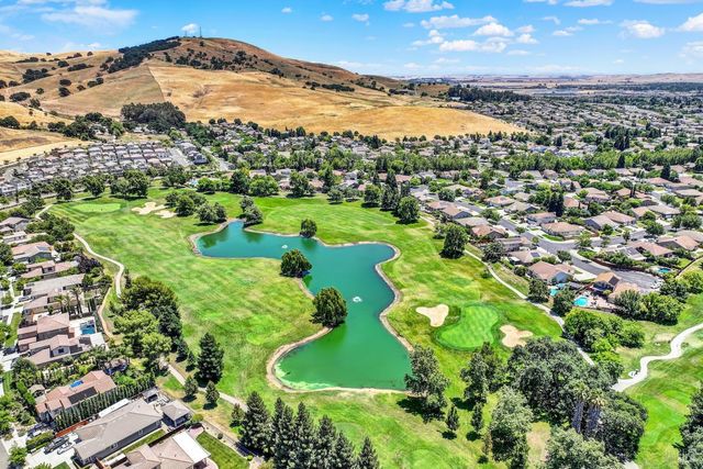 1315 Fullerton Dr, Fairfield, CA 94533