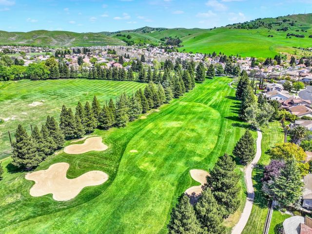 1315 Fullerton Dr, Fairfield, CA 94533