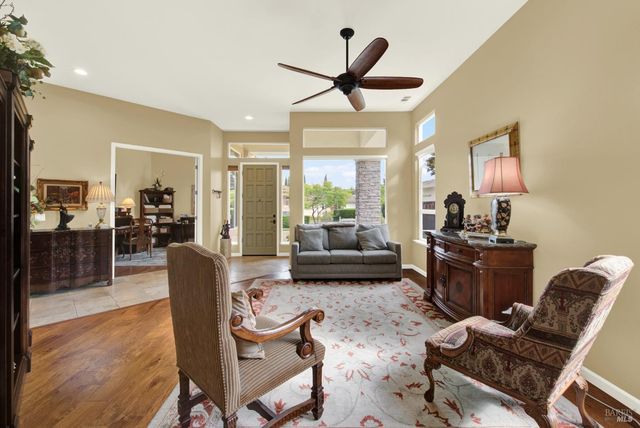 1315 Fullerton Dr, Fairfield, CA 94533