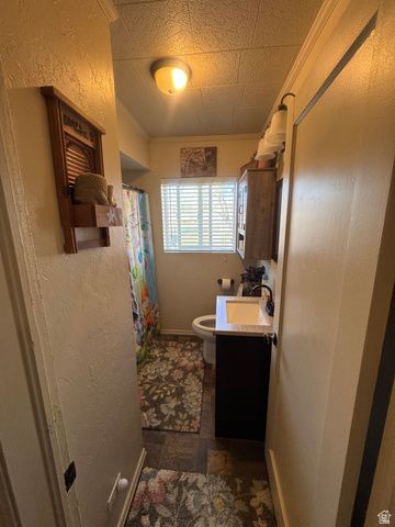 158 W 100 S, Moroni, UT 84646