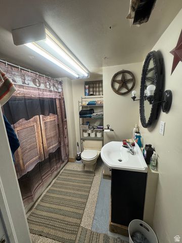 158 W 100 S, Moroni, UT 84646