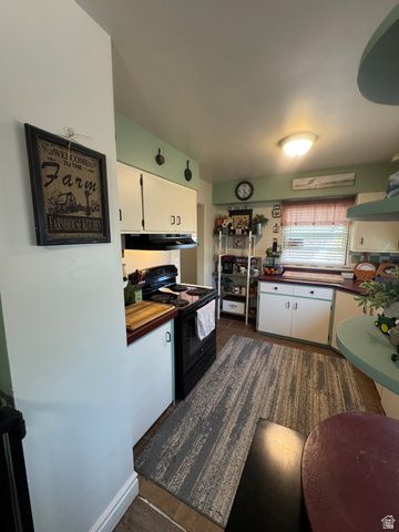 158 W 100 S, Moroni, UT 84646