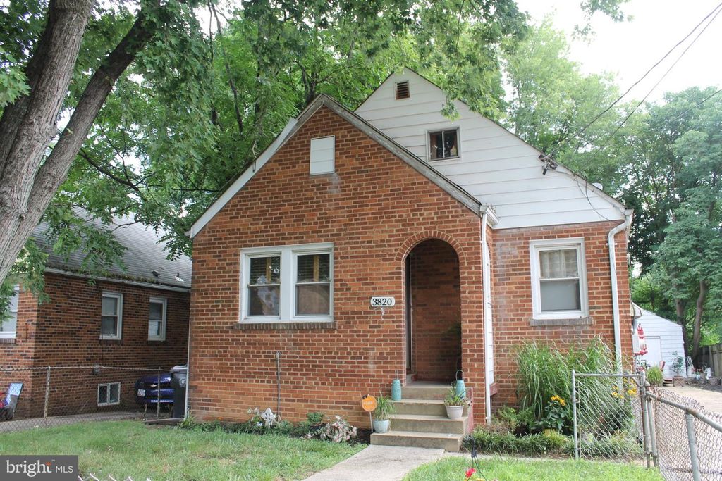 3820 ALLISON ST, Brentwood, MD 20722