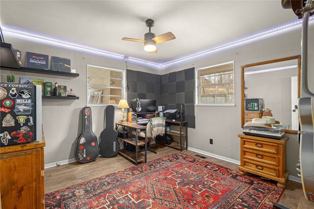 3 Sheneman Drive, Bella Vista, AR 72715